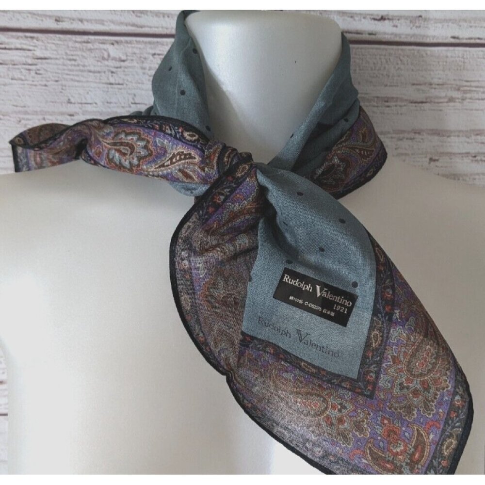 New Rudolph Valentino 1921 Scarf Small Neckerchief Square Green Paisley 19*19"